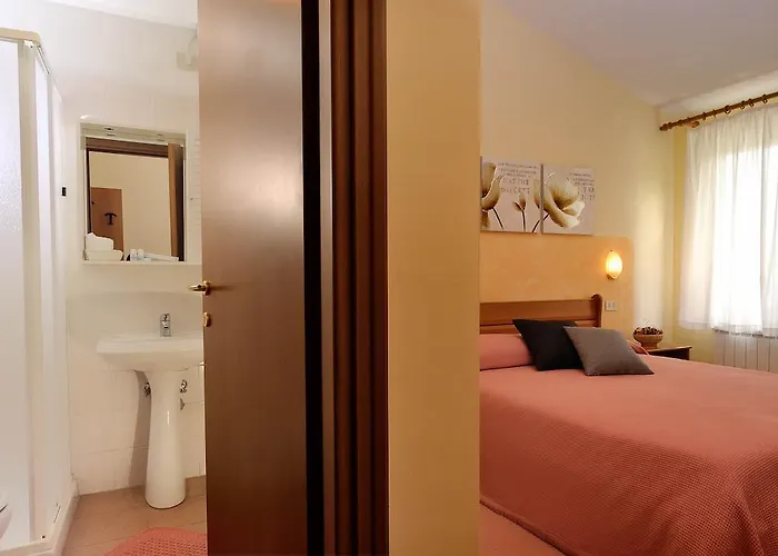 Le Rondini 2* Riccò del Golfo di Spezia